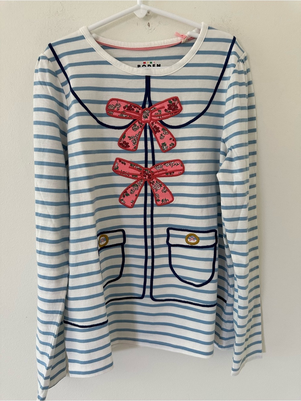 Mini Boden Kids' Stripe Bow Appliqué
Long Sleeve Cotton Graphic - Picture 3 of 8
